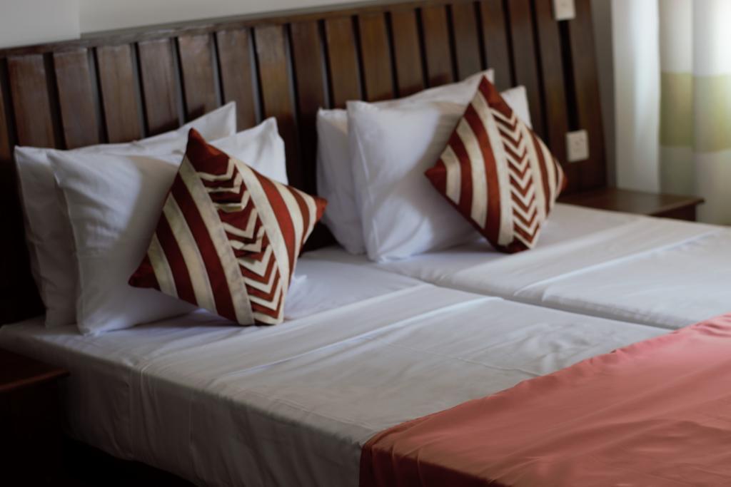 Cozy Sea View Inn Hikkaduwa Ngoại thất bức ảnh
