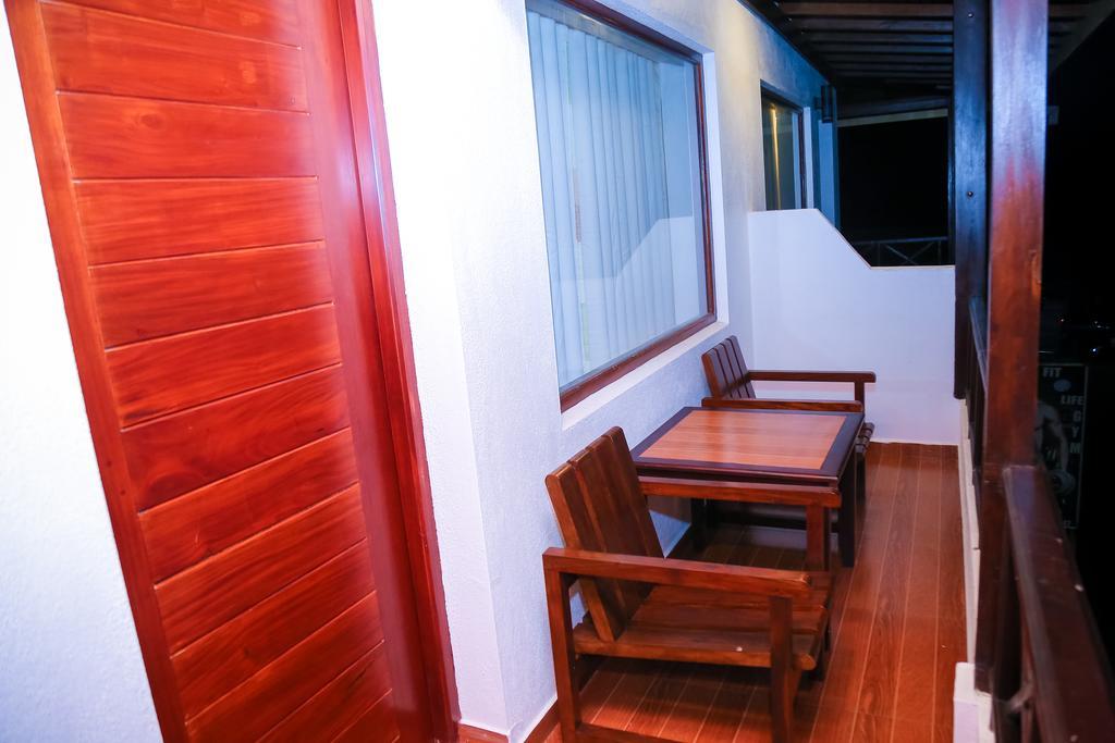 Cozy Sea View Inn Hikkaduwa Ngoại thất bức ảnh