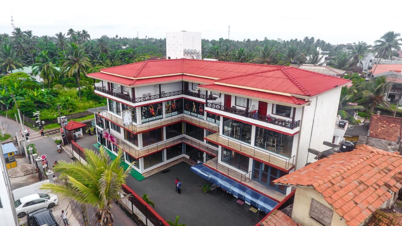 Cozy Sea View Inn Hikkaduwa Ngoại thất bức ảnh